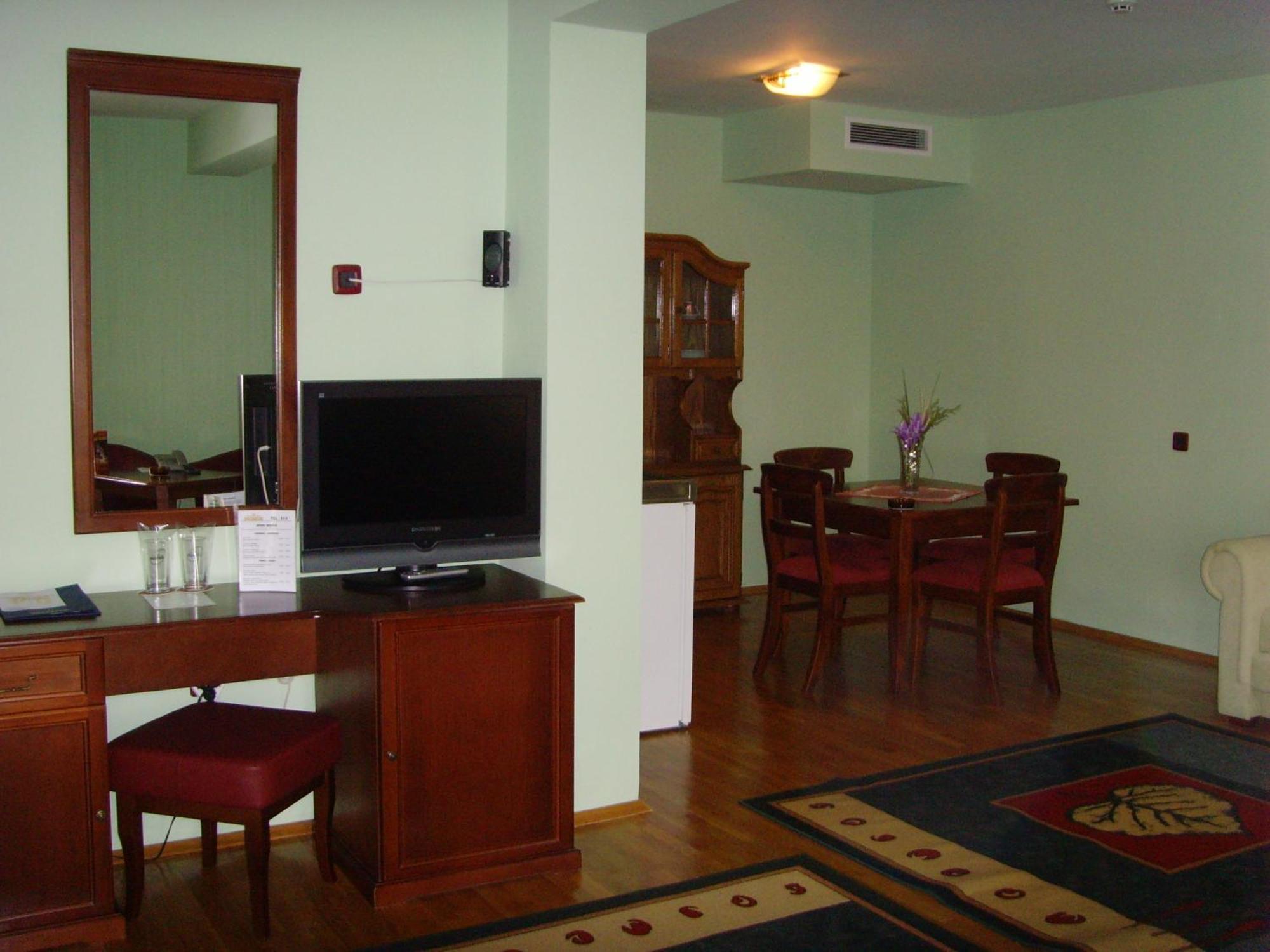 Meridian Hotel Bolyarski Veliko Tarnovo Eksteriør billede